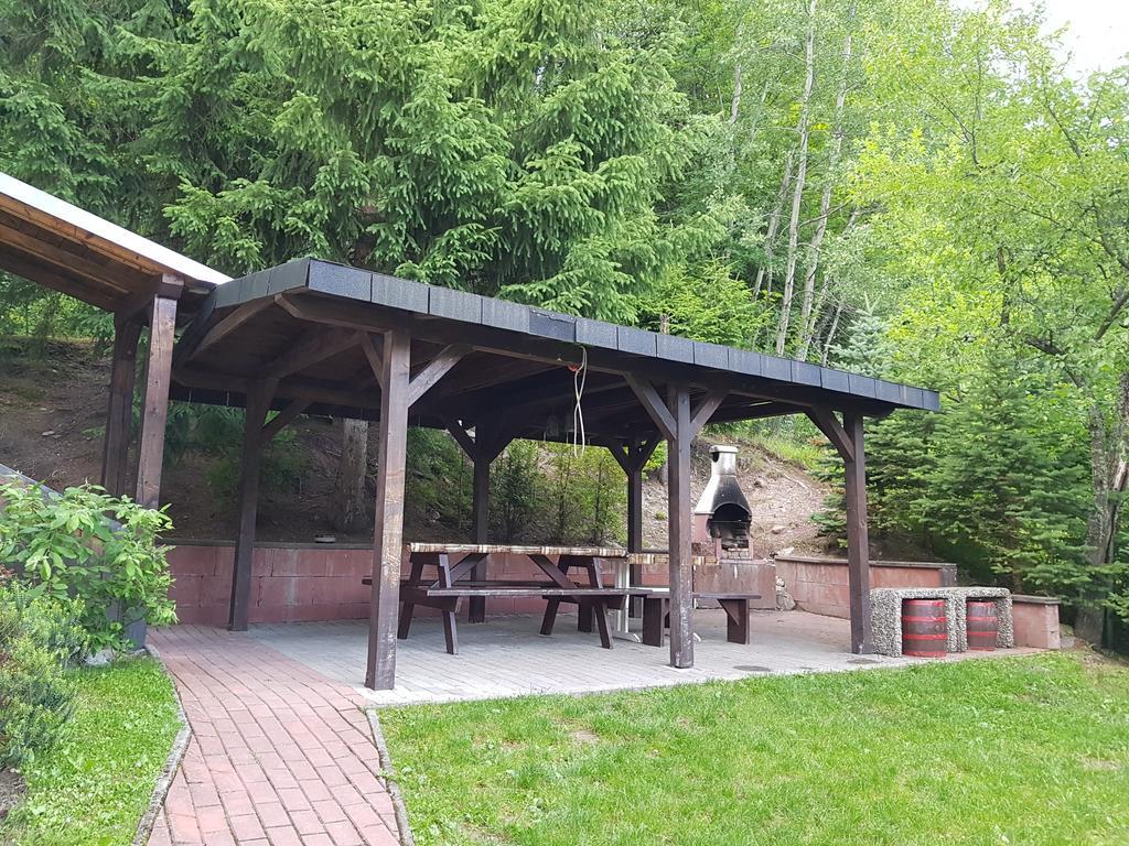 Drevenica Spanka Špania Dolina Exterior foto